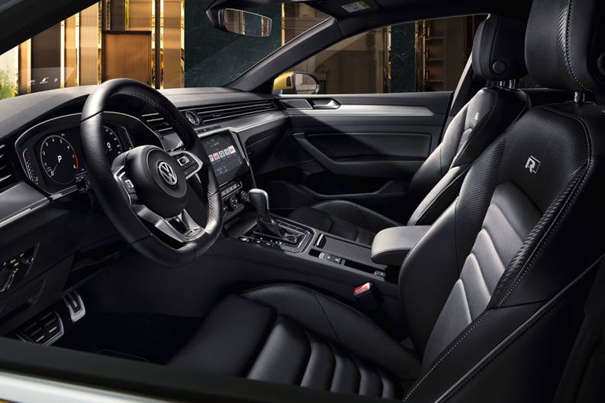 VW Arteon cabin