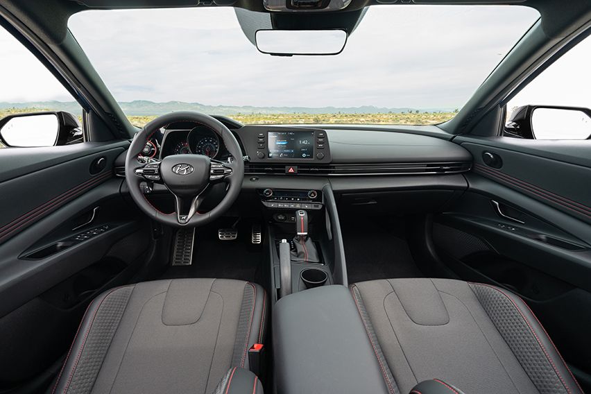 Hyunda Elantra N Line body photo 3