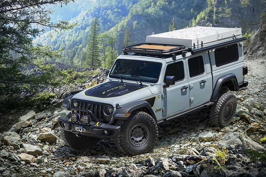 The Jeep Gladiator Overlander Farout concept is your home on a truck