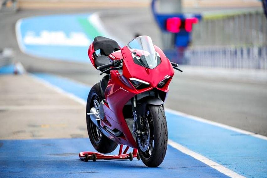 Ducati Panigale V2