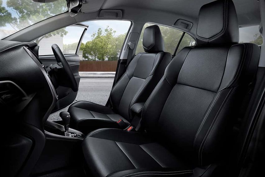 2020 Toyota Yaris Ativ seat