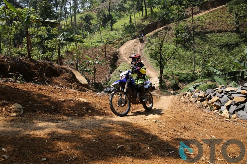 Test off road Yamaha WR 155 R