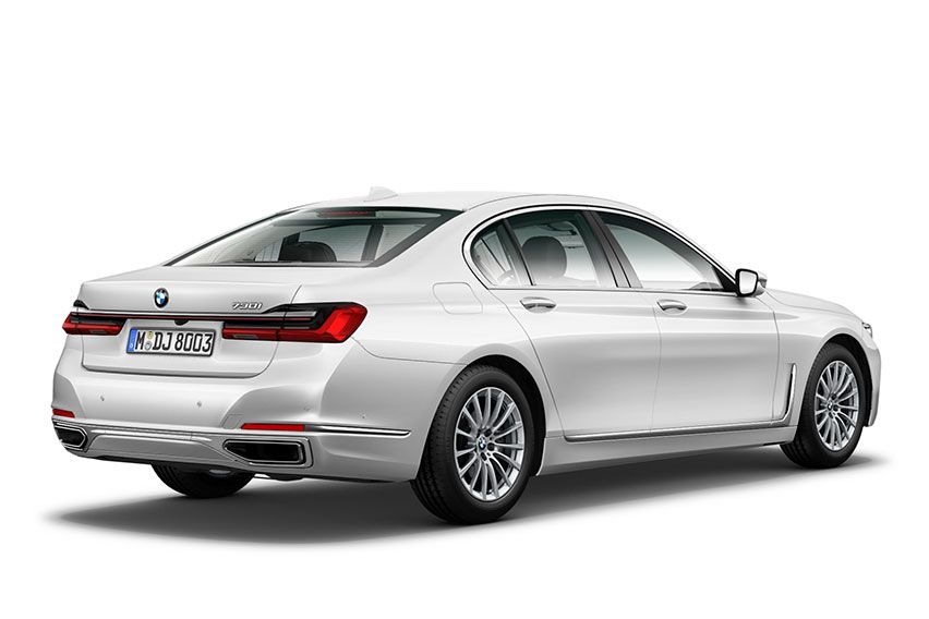 730i-Pure-Excellence-G11-LCI-Rear