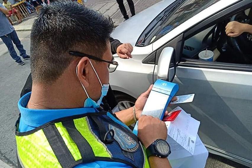 LTO mulls 10-year validity, demerit system for driver’s license