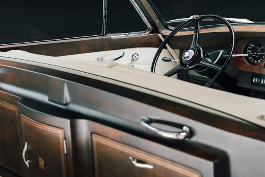 Electric Rolls Royce Phantom cabin