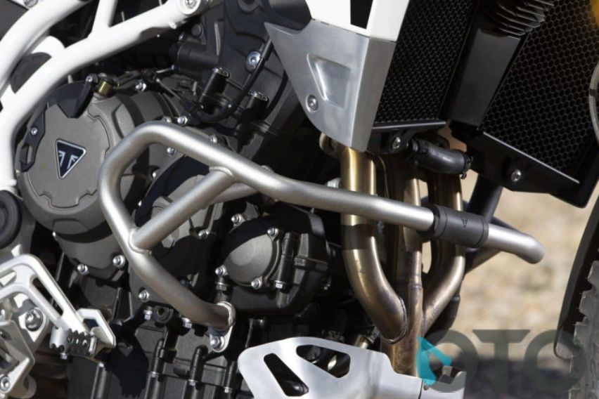 Mesin Triumph Tiger 900