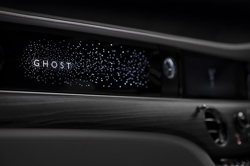 All-new Rolls-Royce Ghost dashboard mimics a starry night