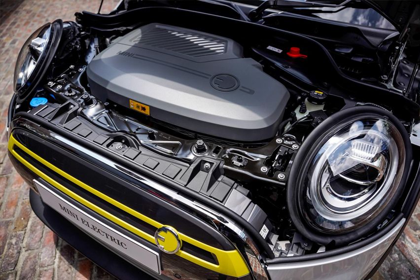 2020 Mini Cooper SE engine