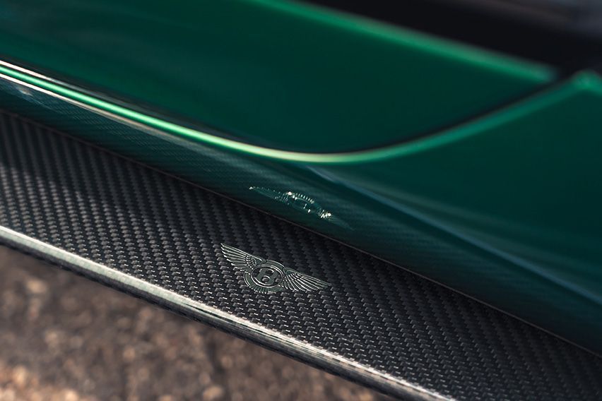 Bentley-FlyingSpur-body-photo-2