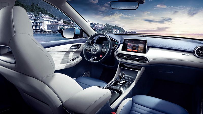 interior MG HS hybrid