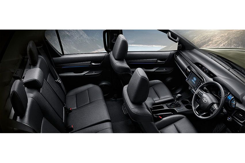 Facelifted Toyota Hilux cabin