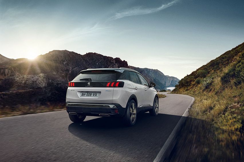 new Peugeot 3008 SUV rear