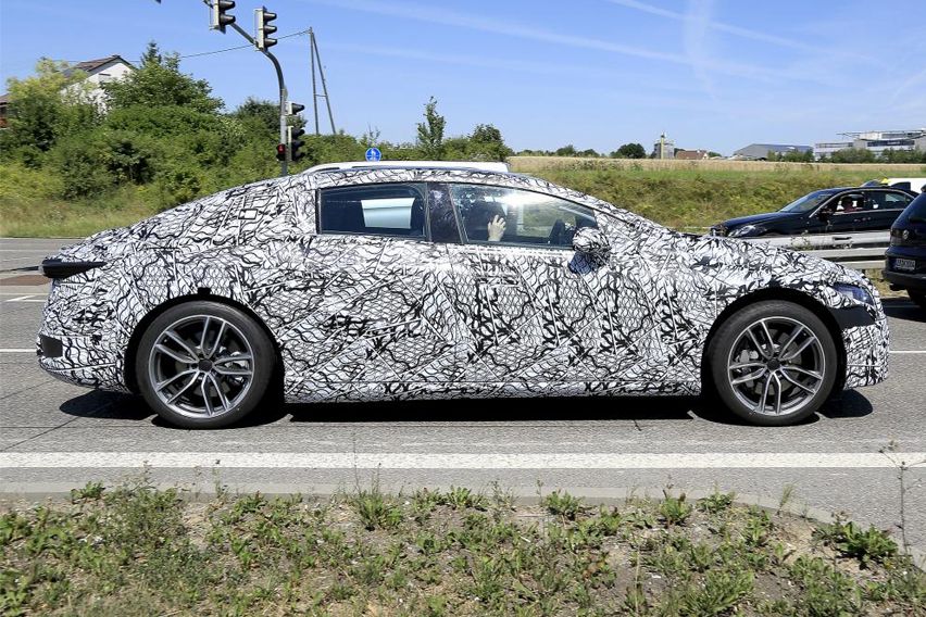  2020 Mercedes EQS side