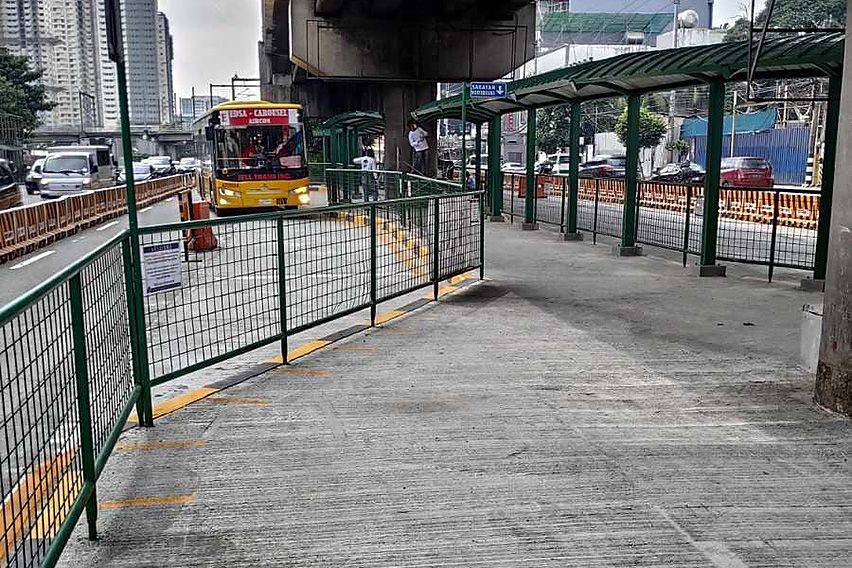 DOTr, MMDA open 3 more median bus stops on EDSA Busway