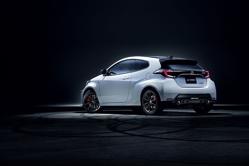 Toyota-GR-Yaris-body-photo-2