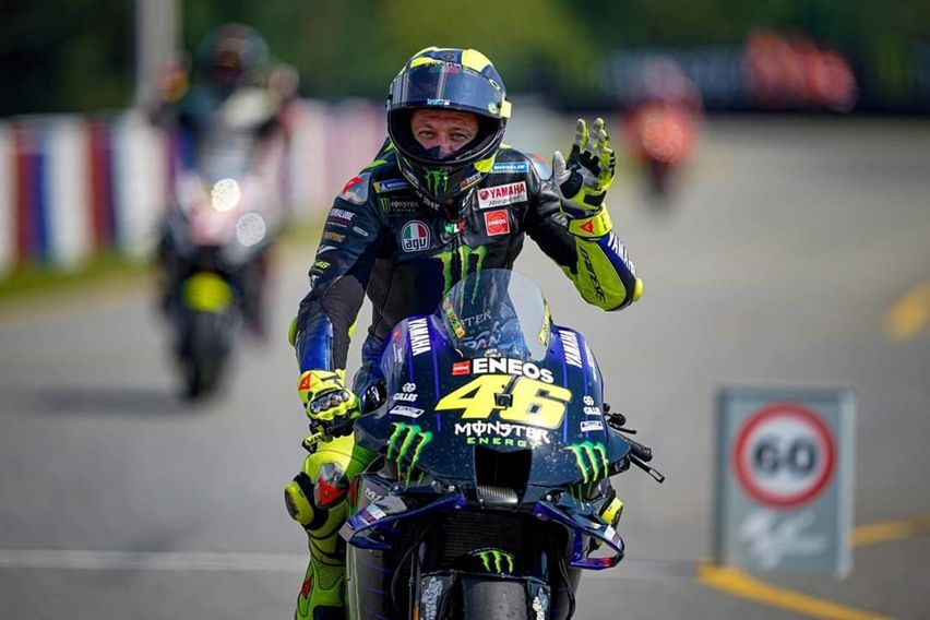 MotoGP: Resmi! Valentino Rossi Pindah ke Tim Satelit Petronas Yamaha SRT