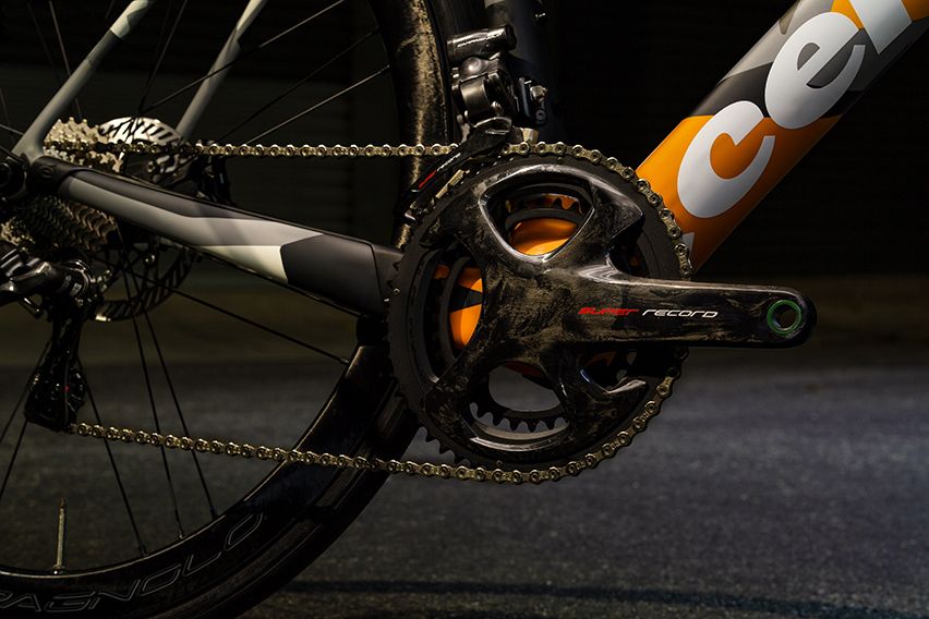 Lamborghini-Cerv&eacute;lo-R5-body-photo-4