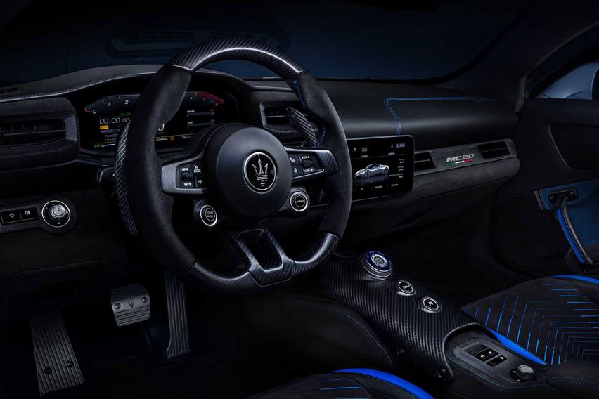 Maserati MC20 steering