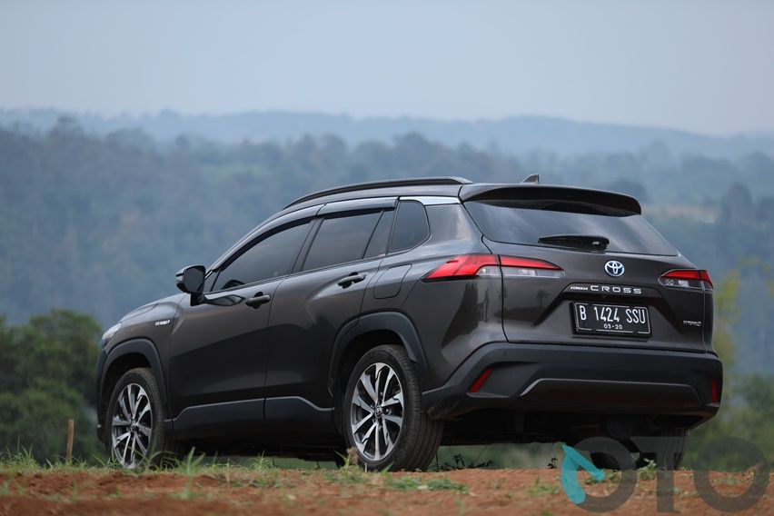 Corolla Cross hybrid berkarakter sporty