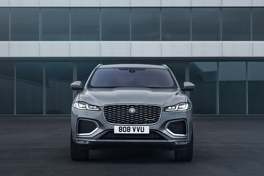 New-Jag-F-PACE-body-photo-1