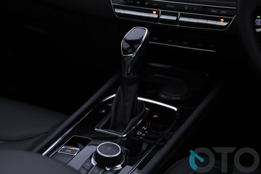 transmisi dan mode berkendara