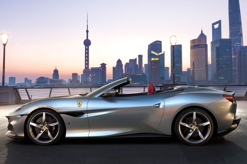 Ferrari Portofino M side