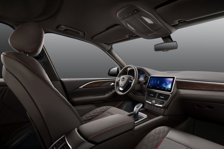 VinFast President SUV cabin