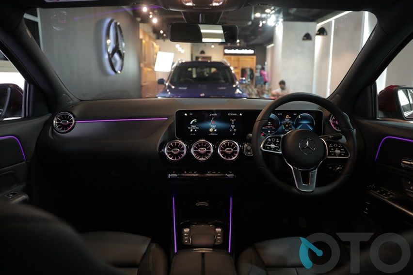 Interior GLA 200 Progressive Line