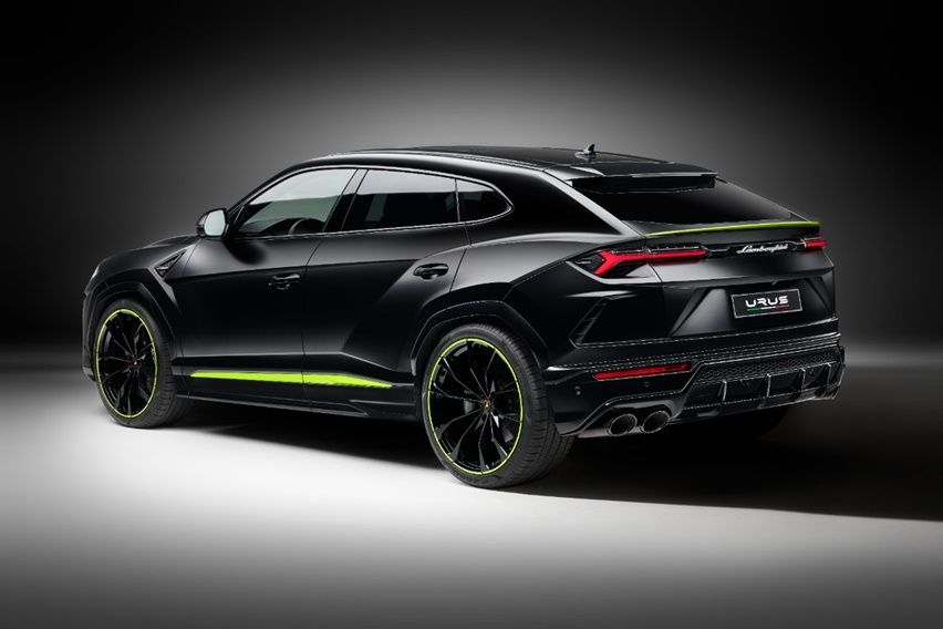 Lamborghini Urus Graphite Capsule