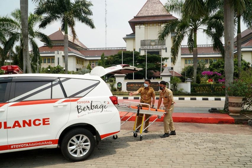 donasi innova ambulans