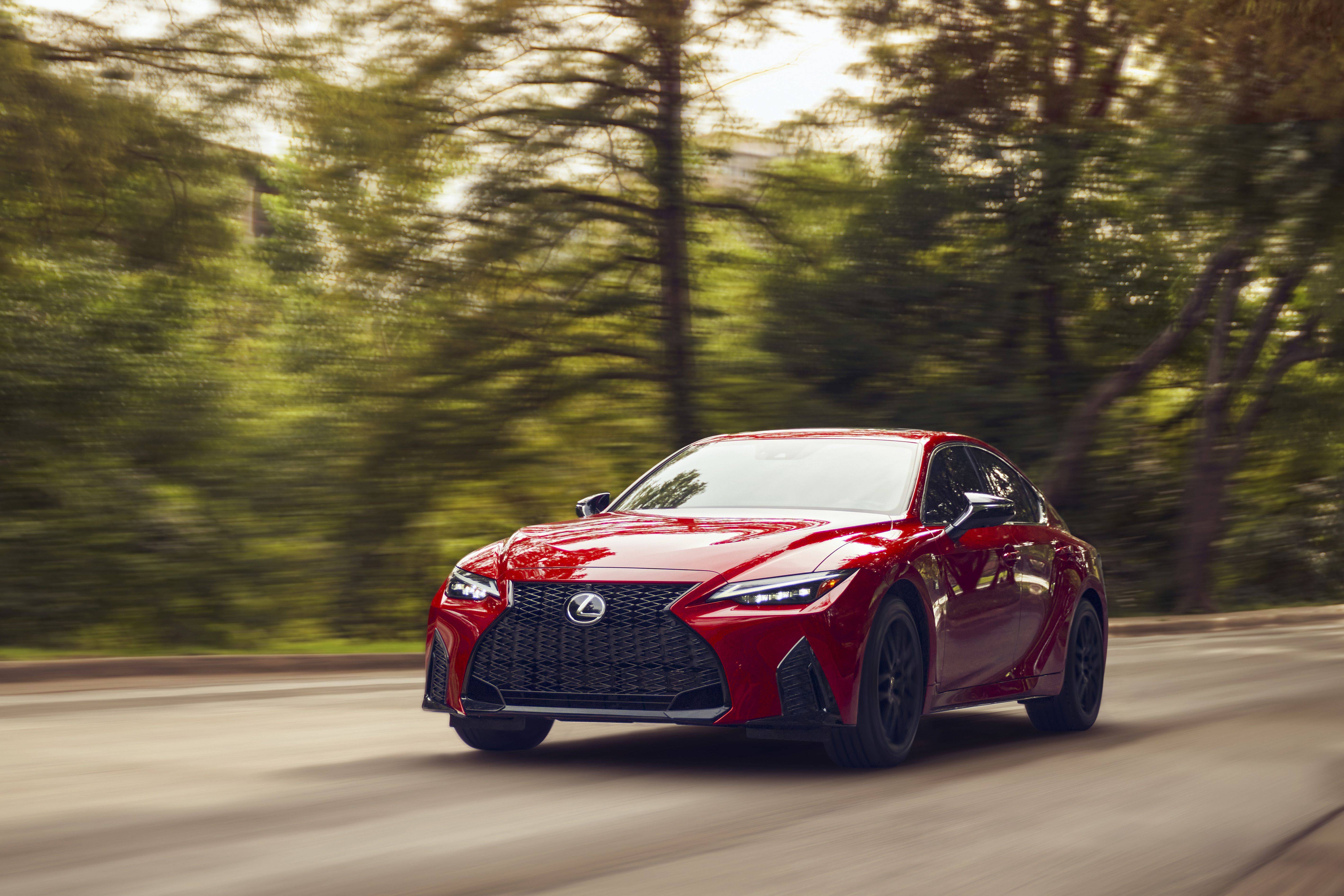 2021 IS debuts new Lexus Driving Signature and now has LSS+ 2.5