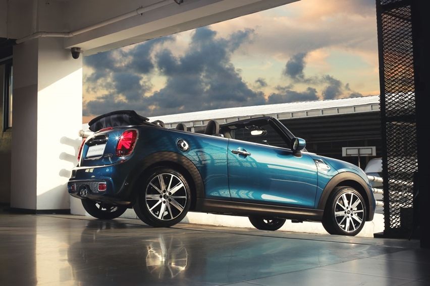 Mini Cabrio Sidewalk Edition