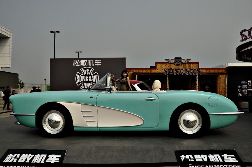 Mobil Cina mirip Corvette