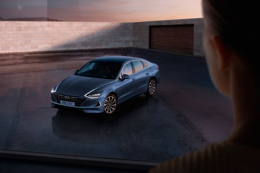 Hyundai Sonata  front