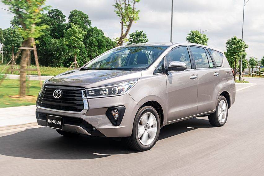 Toyota Kijang Innova Facelift  Meluncur Duluan di Vietnam 