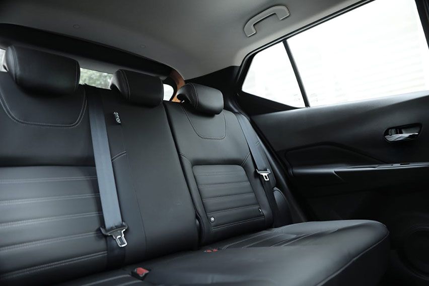 Nissan Kicks e-Power 2020 rear seat