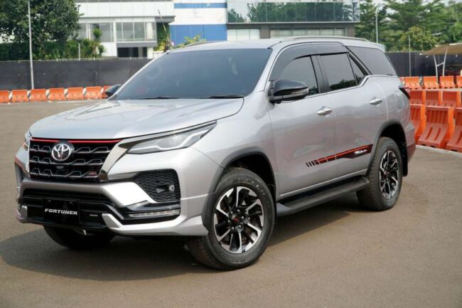 2020/10/Toyota-Fortuner-2020-Launch6.jpg