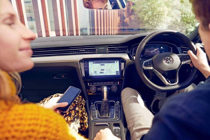 VW Passat R-Line interior