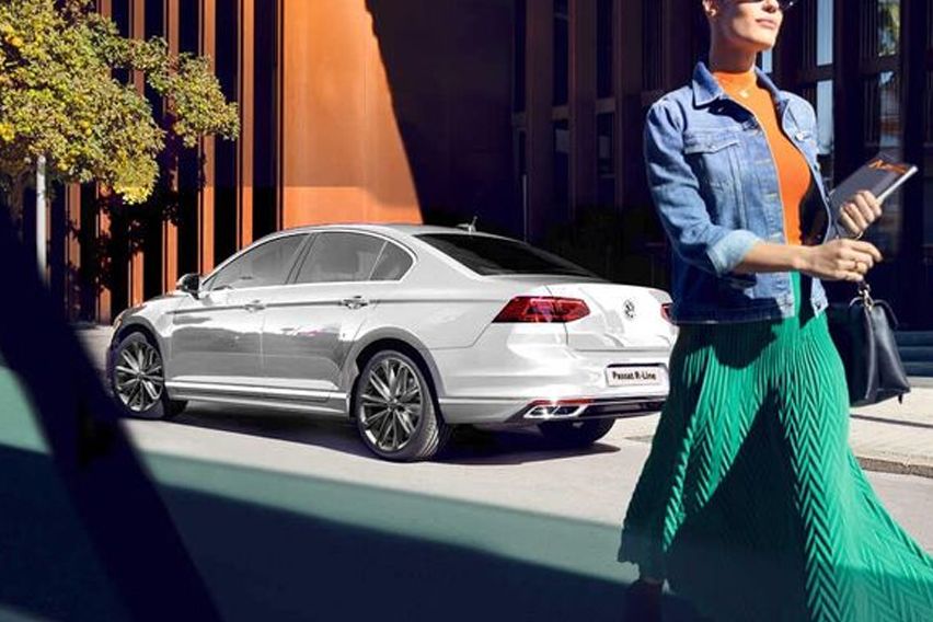 VW Passat R-Line rear