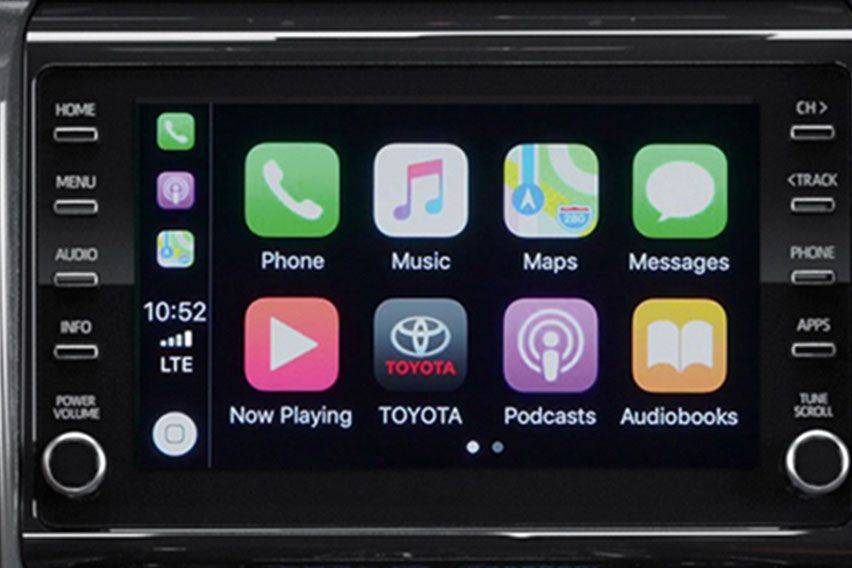 Toyota Fortuner Apple CarPlay