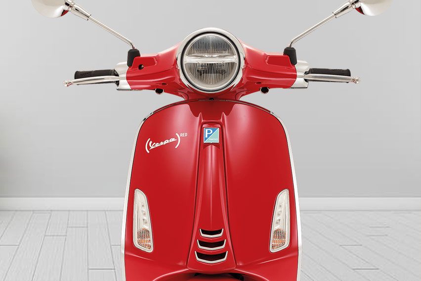 Vespa Primavera (RED)