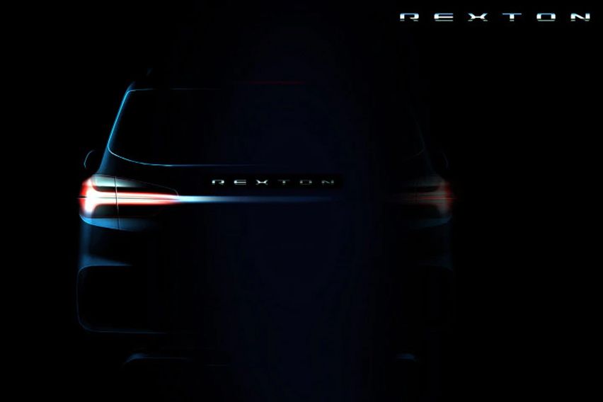 SsangYong Rexton rear