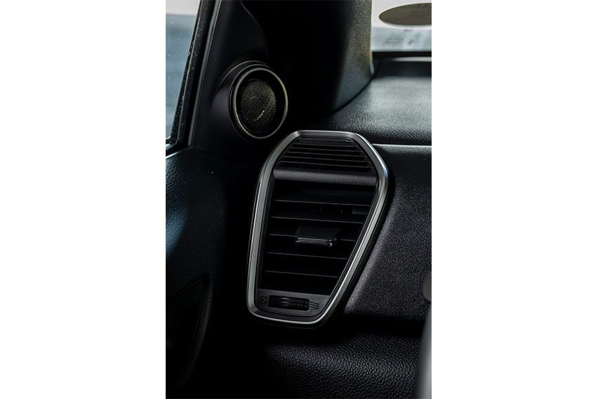 Honda City 1.5 RS CVT PH-by Ricky Ladia