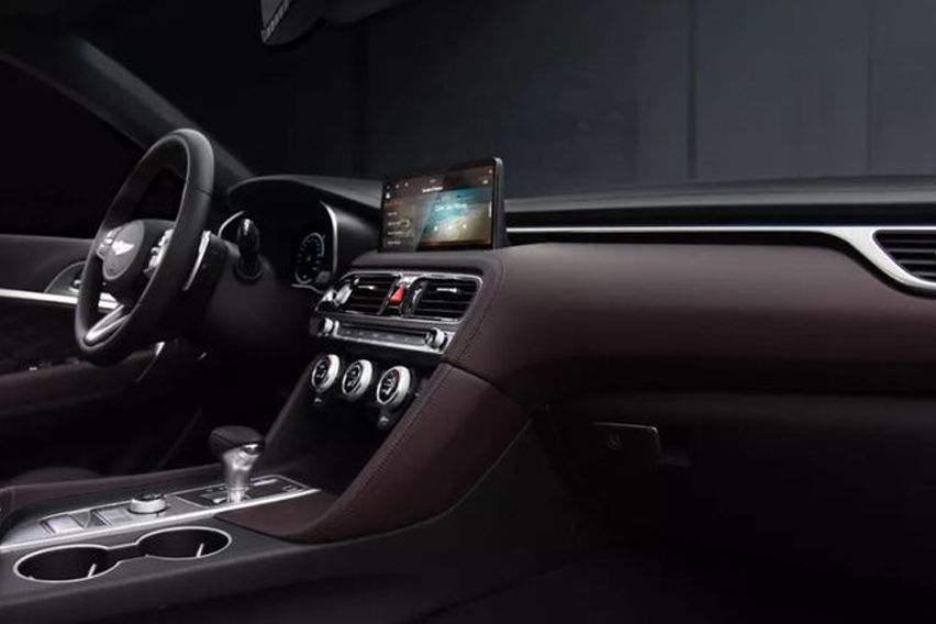 Genesis G70 cabin