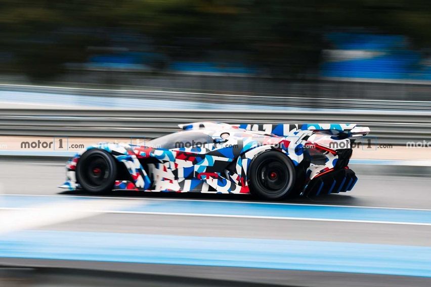 New Bugatti spyshots