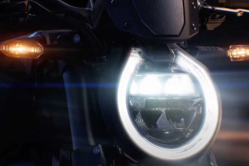 Honda CB1000R headlight