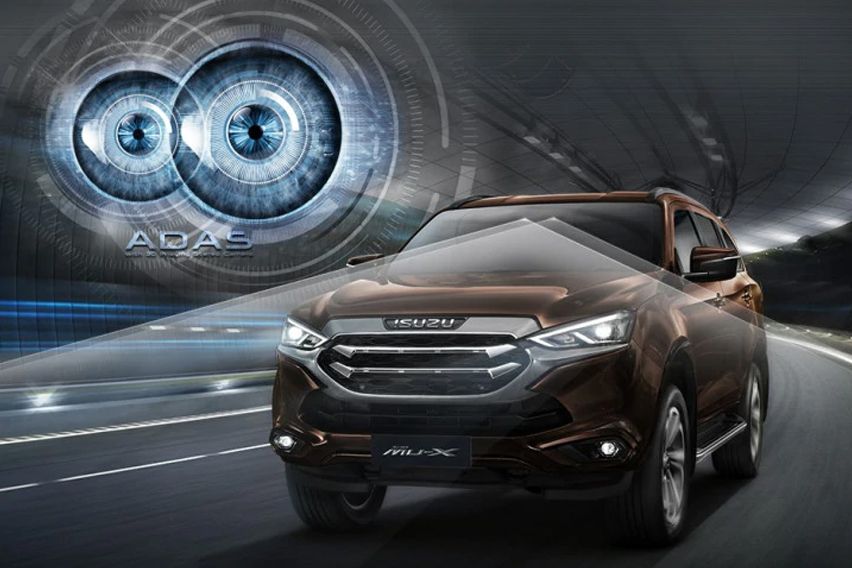 Isuzu mu-X front camera