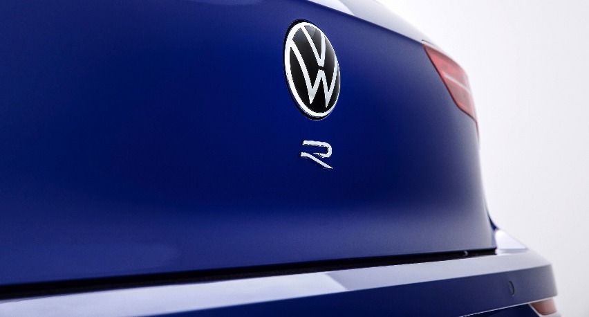VW once again teases Golf R Mk8, to debut on Nov 4