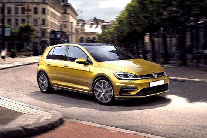 VW Golf front side