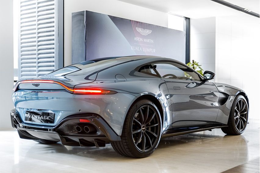 Aston Martin Vantage Dark Knight Edition rear